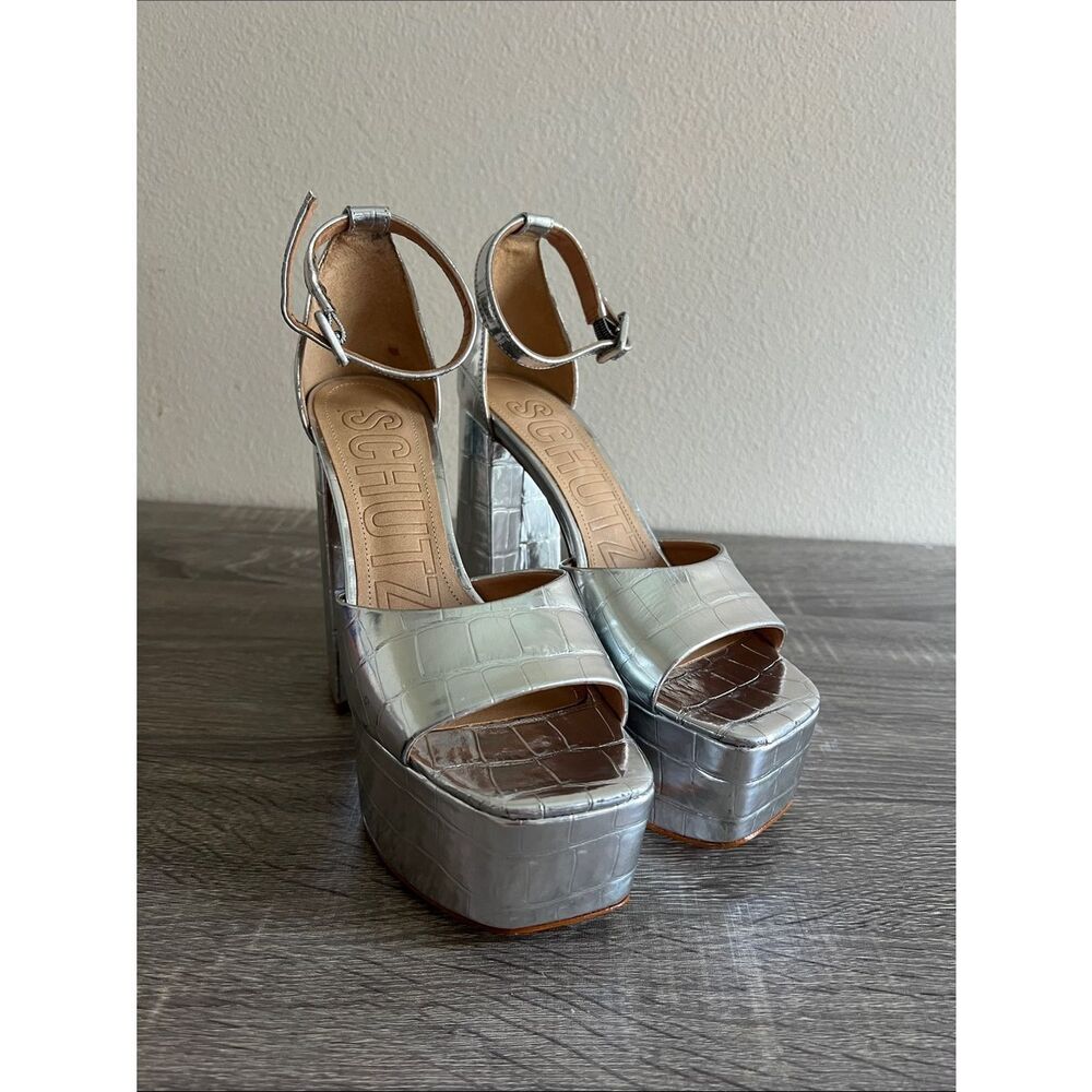 New SCHUTZ Lenne Silver Metallic Croc Platform Sandal 7B